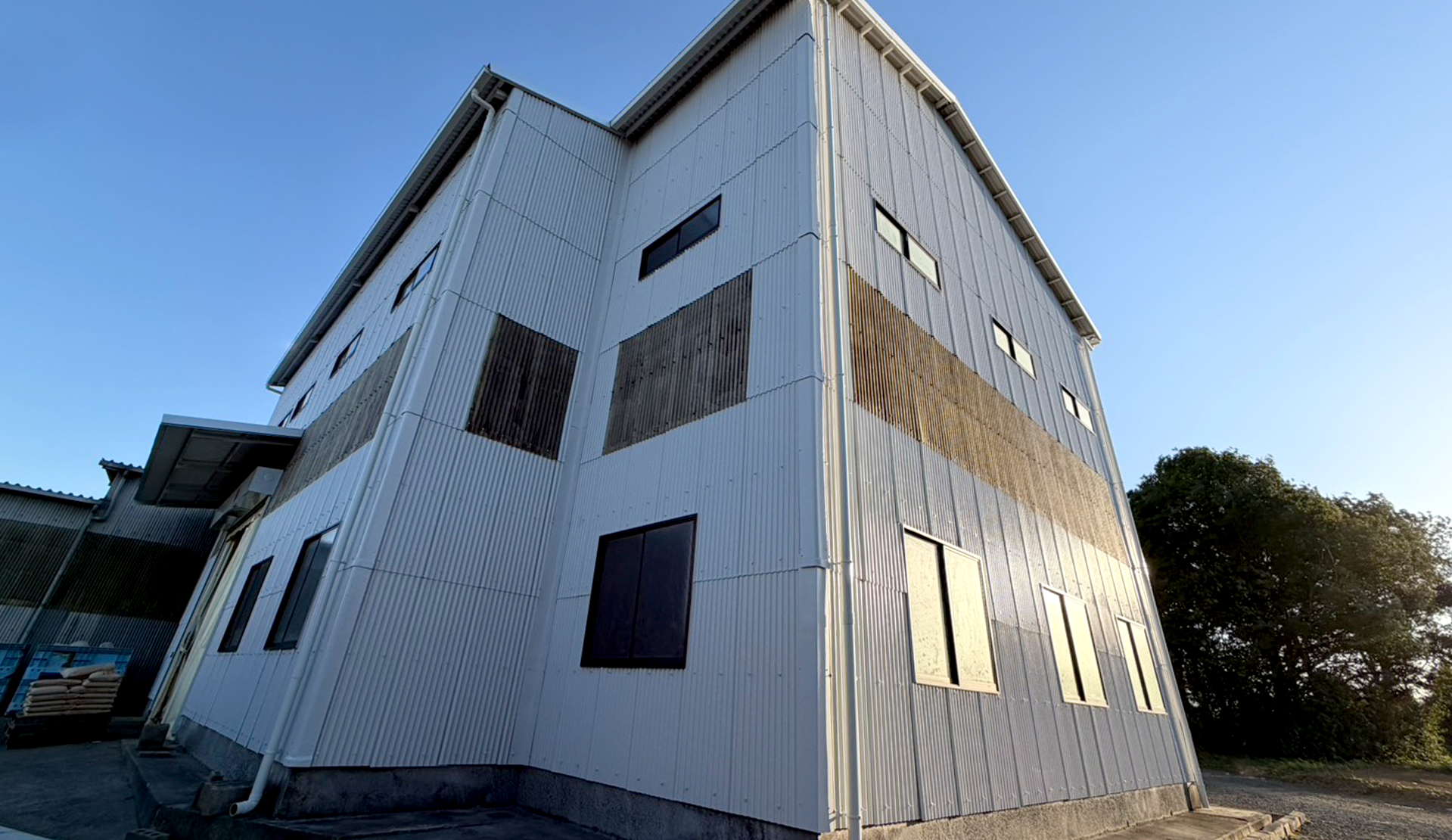 わたしたち株式会社ミナミは、塩蔵〈漬物〉原料 刻み加工のプロフェッショナルです。